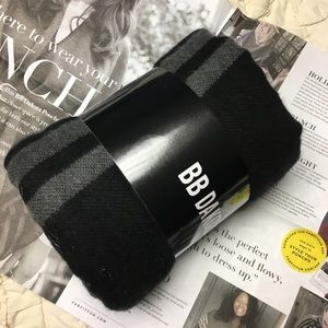 BB Dakota Poncho - Black and Grey